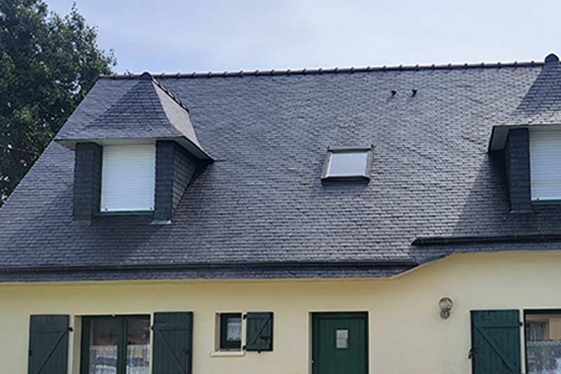 NCJ Habitat : Fabien NICOLAS sur Lorient (56) : Artisan couvreur façadier dans le Morbihan (56) et le Finistère (29) : Expert en travaux de nettoyage démoussage peinture hydrofuge toiture, couverture, zinguerie, ravalement peinture façade et nettoyage des extérieurs. 